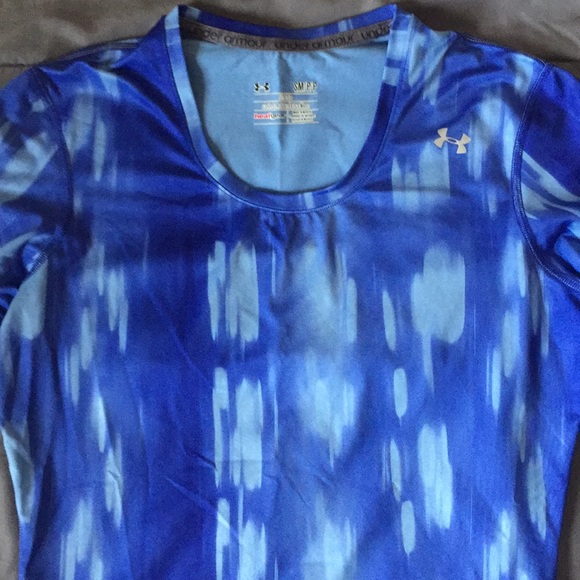 Crew Neck Under Armour Athletic Top - Picture 1 of 1